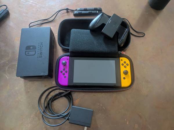 Nintendo Switch & Accessories 1