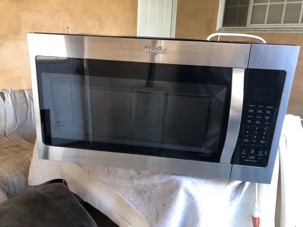 The Whirlpool® WMH32517 Series is a 1.7 cu. ft. over-the-range microwave hood 1
