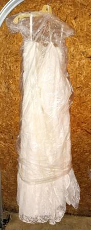 Size 20W Vintage Ivory DAVID'S BRIDAL Wedding Dress BRAND NEW 250 OBO 1