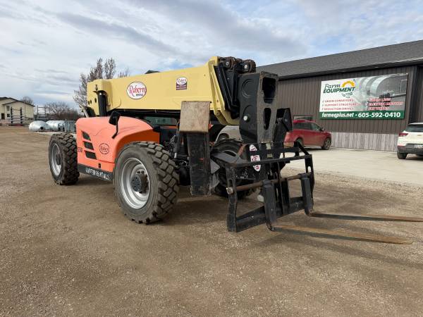 2015 JLG G12-55A Telehandler 1
