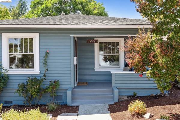 $2,310 / 2br - 982ft2 - Well laid out 2 bedroom, 1 bathroom Bungalow (concord / pleasant hill / martinez)63890316519554120