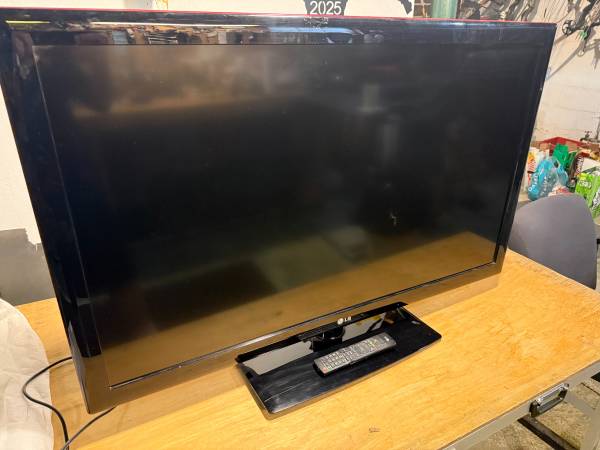 Vizio 47" TV 1