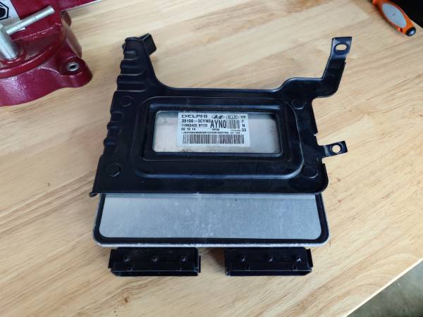 2015-16 Kia Sedona Control Module / Dash Parts 1