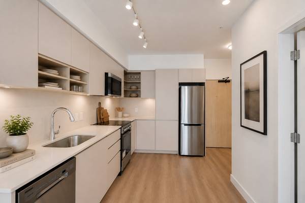 Spencer Block | Brand New 1 Bedroom + Den | Available Now 2