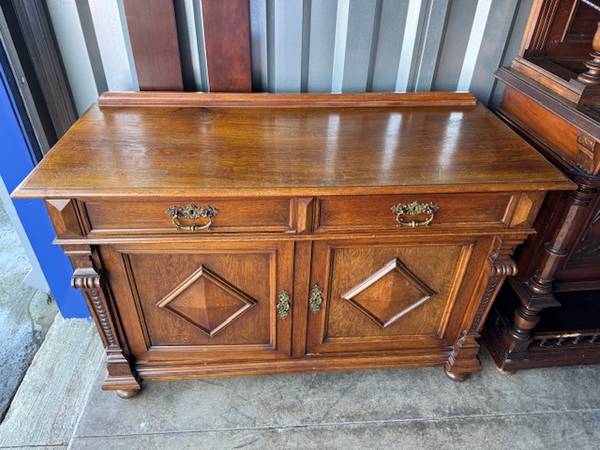 Qtr Sawn Oak 1800's Server/Buffet Hand Made by Master Carpenter 1
