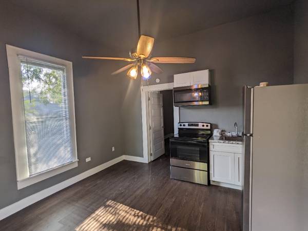$795.00 / 1br - 400ft2 - Acogedor de 1 habitación, 1 baño63656583324545122