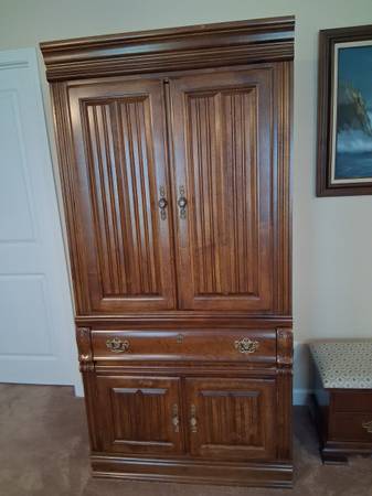 Entertainment Center - Solid Wood 1