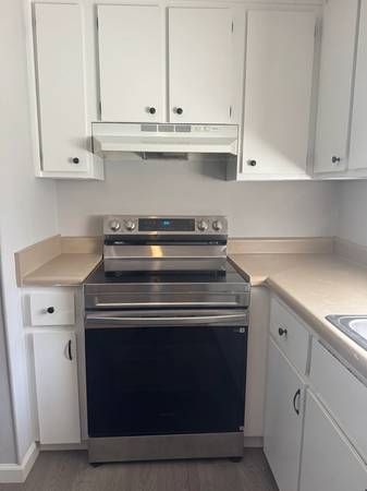Beautiful renovated 3 - bedroom home . 1