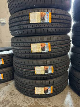 17" Tires Set of Used 225/65R17 Ferentino 1