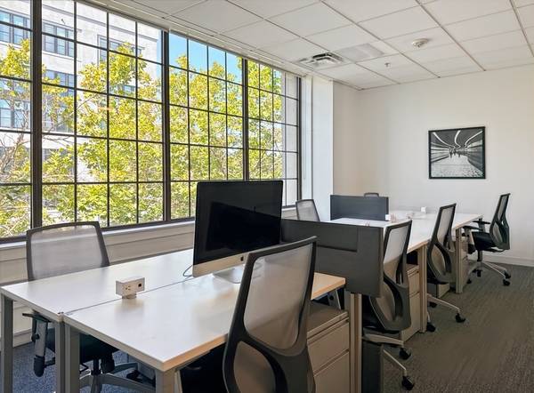 Fully Serviced Office Space – Oakland Waterfront | Move-In Ready 1
