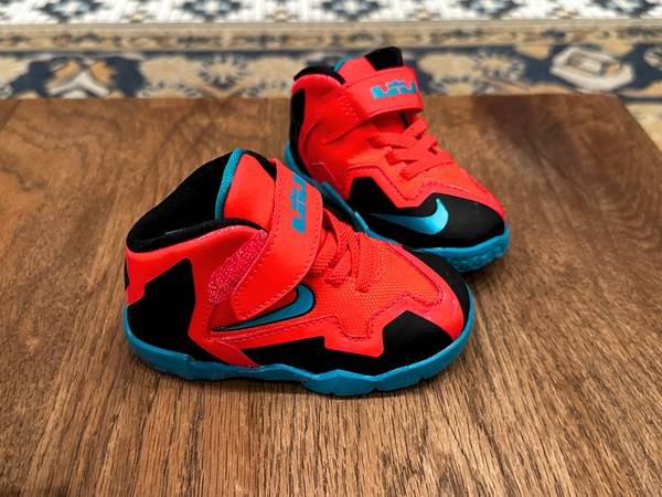 Perfect For Future Legends-Nike LEBRON XI (TD) Toddler Size 5c 1