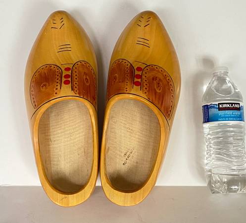 Handmade Wooden Dutch Clogs, Men’s Large, EUC 1