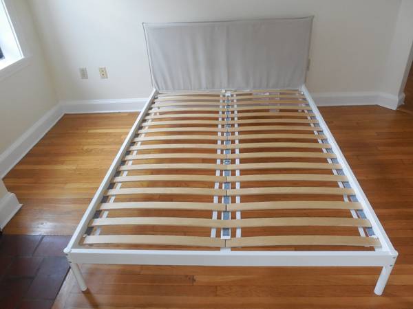 IKEA KLEPPSTAD Bed Frame Full / Double – White / Beige w/ Slats 1