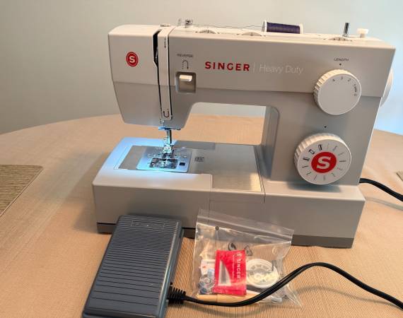 Singer sewing machine 1