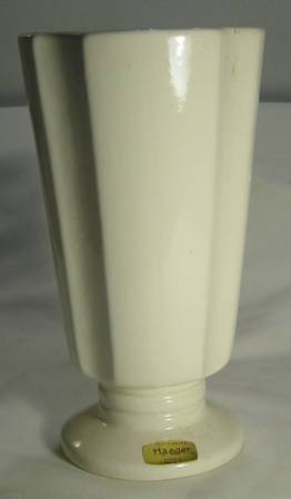 vase 1