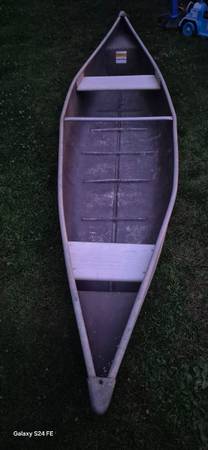 12 ft Fiberglass Canoe - $325 (East Bridgewater)63439152803459121