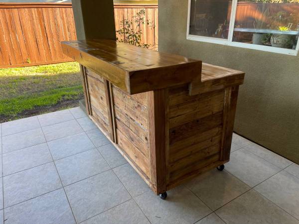 Rustic Pub Bar w/ Storage Free Delivery 1