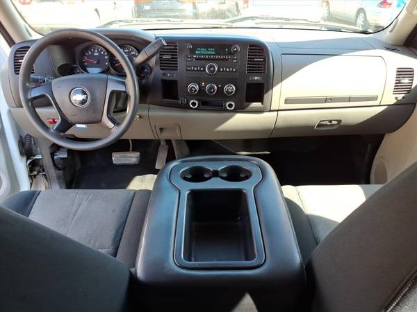 2008 Chevrolet Silverado - Photo 12