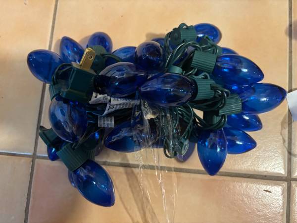 Blue Christmas lights 1