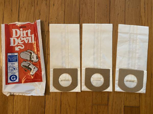 3 NEW Dirt Devil Vacuum Bags 1