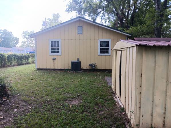 $950 / 2br - 850ft2 - Location, location, location  ,by NSU in Tahlequah (Tahlequah, Oklahoma)63981981486211124