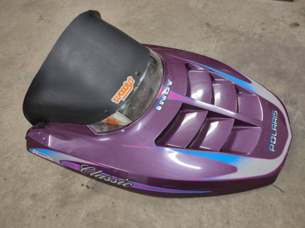 Polaris Indy hood - $1 (Cumberland wi)63471095356675120