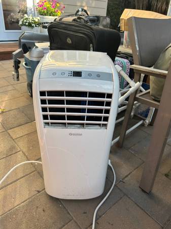 Olimpia Splendid Portable AC unit 1
