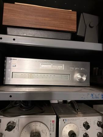 Yamaha CT-410 II AM/FM tuner 1