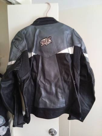 *** LEATHER RIDING/RACING JACKET *** 1