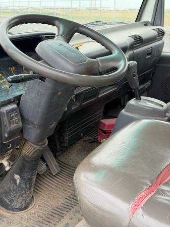 2006 Isuzu NRR - Photo 10