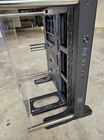 Thermaltake Computer Case 1