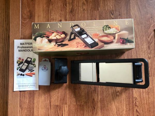 Williams Sonoma Mandoline Slicer 1