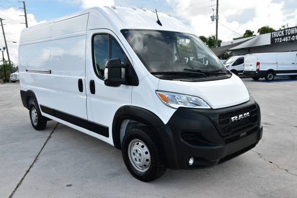 ** 2023 RAM PROMASTER 2500 ** HIGHROOF ** CARGO ** 85K MILES ** 1