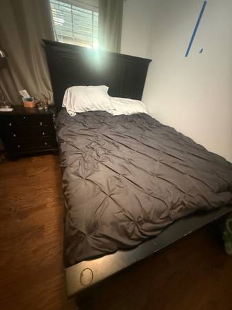 Queen bed 1