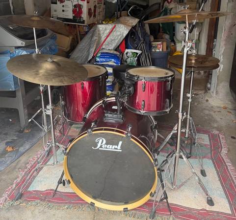 Pearl Export Drum Set with Zildjian Cymbals - Must go by 6/19! 1