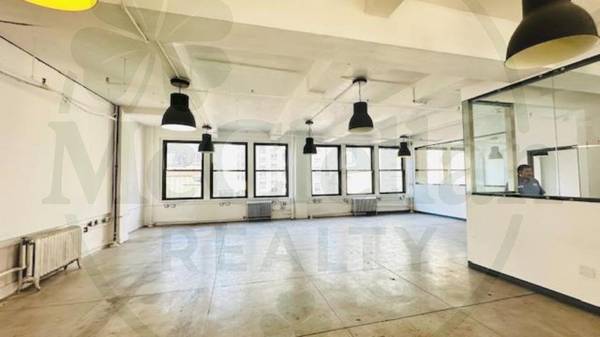 $11,829 / 3943ft2 - $36 Sunny Loft office space Half FL 3 Exposures Prv Bthrms ❣️ (Midtown West)63816575678337122