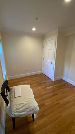 $1,400 / 2br - Una habitación privada disponible en 2BD/1BA (South End/Boston)63856665489409123