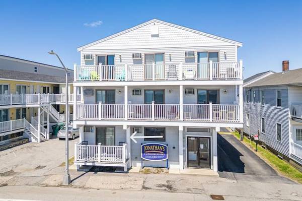 HAMPTON BEACHFRONT studio for rent 1
