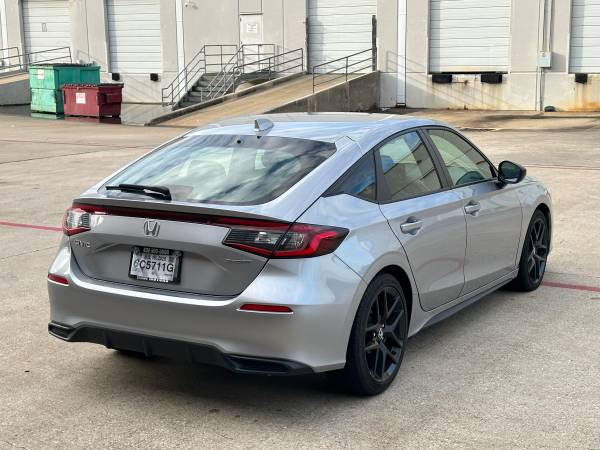 2024 Honda Civic Sport Hatchback – Título limpio, millas súper bajas - $19,495 (Houston)63622151133953122