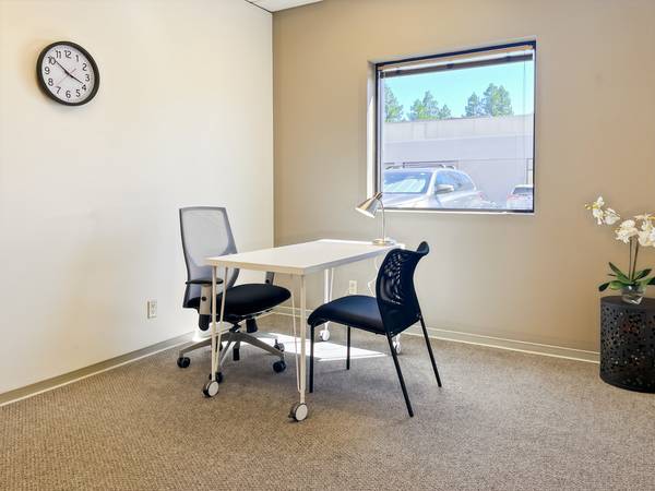 🌞Bright Window Space • Small Law Firms, Independent Attorneys 1