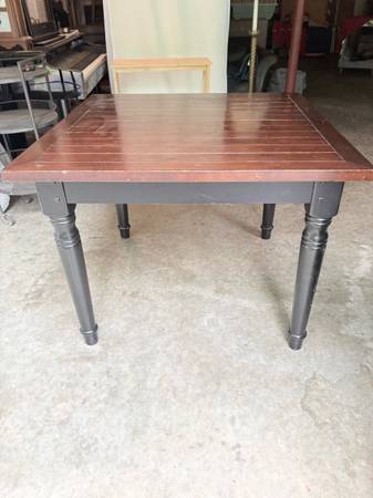 40 x 40 solid wood table 1