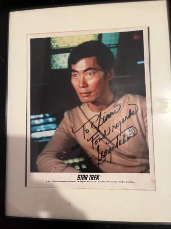 Classic Star Trek - Signed  George Takei   Hikaru Sulu 8x10 Photo 1