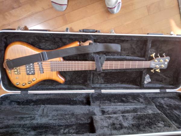 5 string Warwick FNA jazzman 1