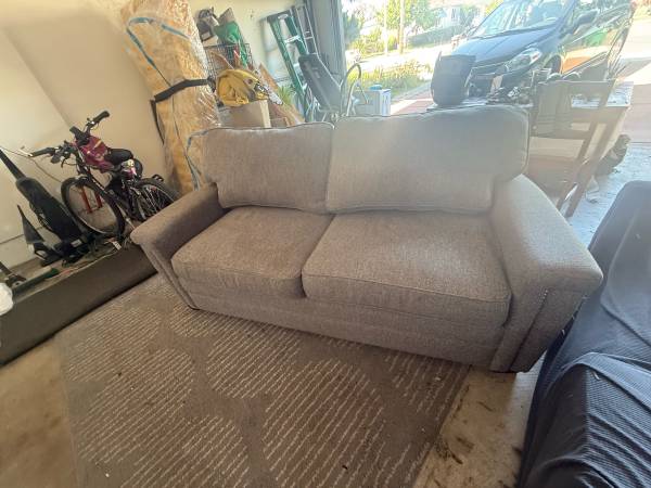 Couch bed 1