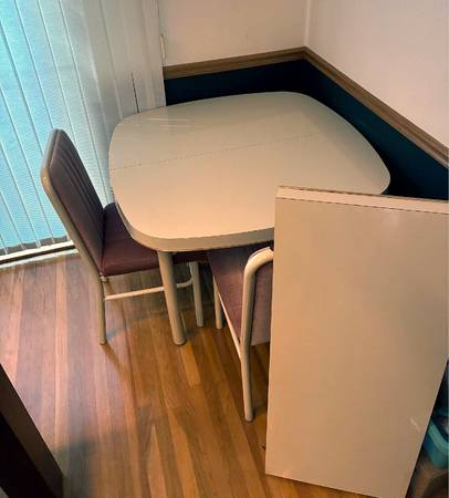 7 piece dining table and chairs