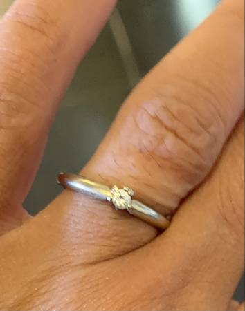 14K white Gold Ring with Natural Diamond Stone (Size 6) 1