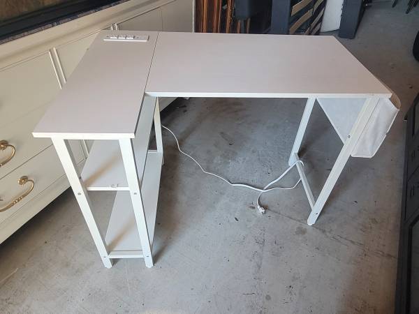 Small corner desk with power #1485 1