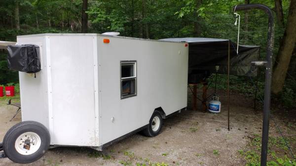 TINY CAMPER 1