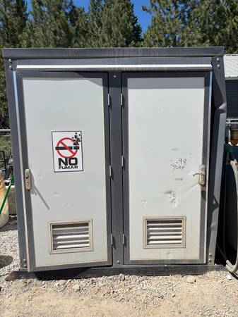 Portable Bathroom 1