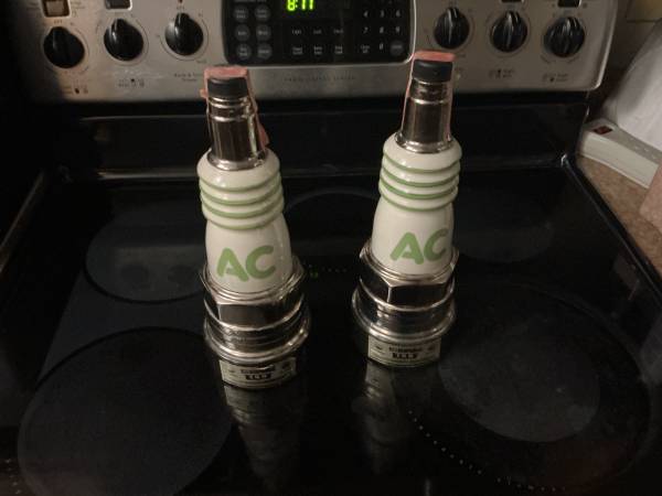 Collectable Display “Empty” Jim Beam AC Delco spark plug decanter. 1